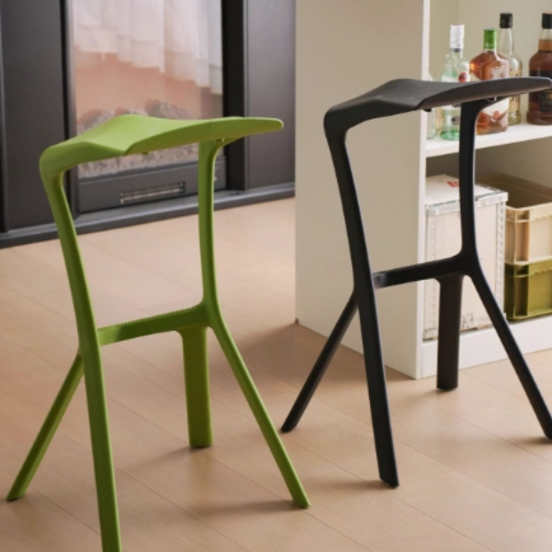 كرسي مطبخ بلاستيكي متين بتصميم - مراجعة Commercial Kitchen Designer وسعره